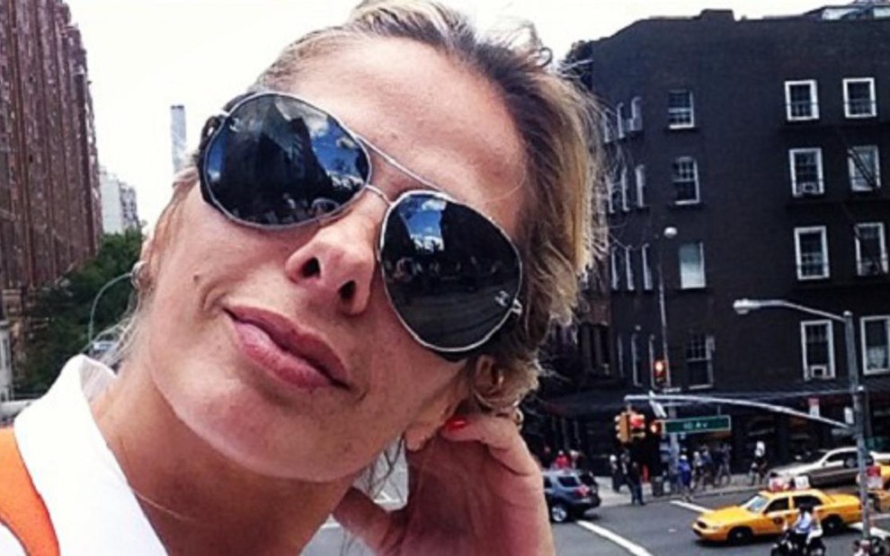 A apresentadora Adriane Galisteu durante recente viagem a Nova York (EUA) - Reprodução/Instagram